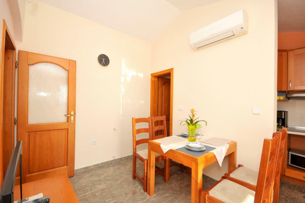 Apartman Beric Trogir Buitenkant foto